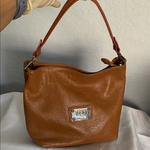 Valentina(Italy) leather shoulder bag.